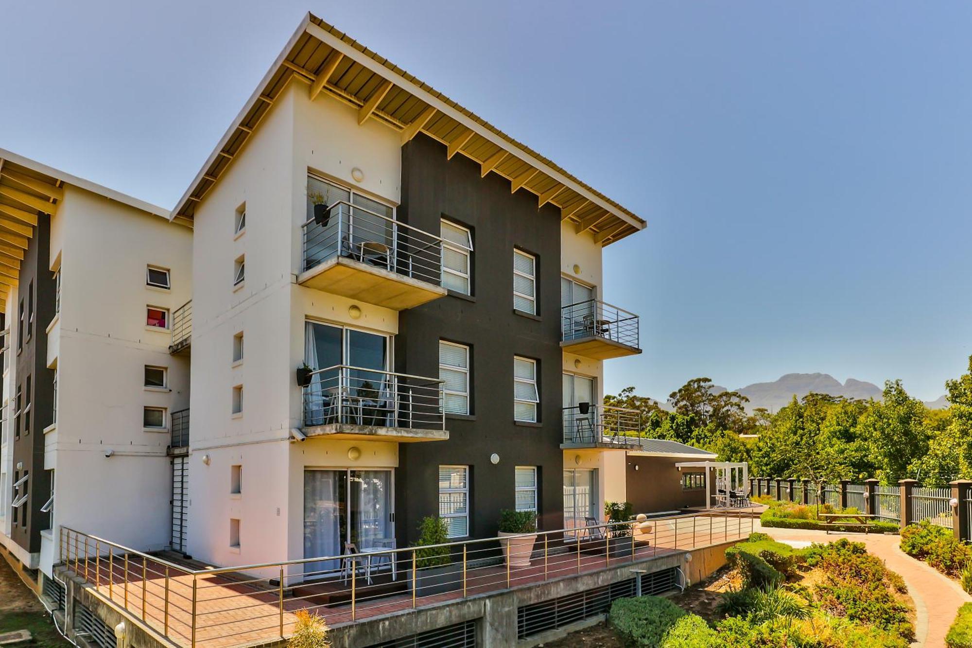 Wink Aparthotel Quiver Tree Stellenbosch Eksteriør bilde