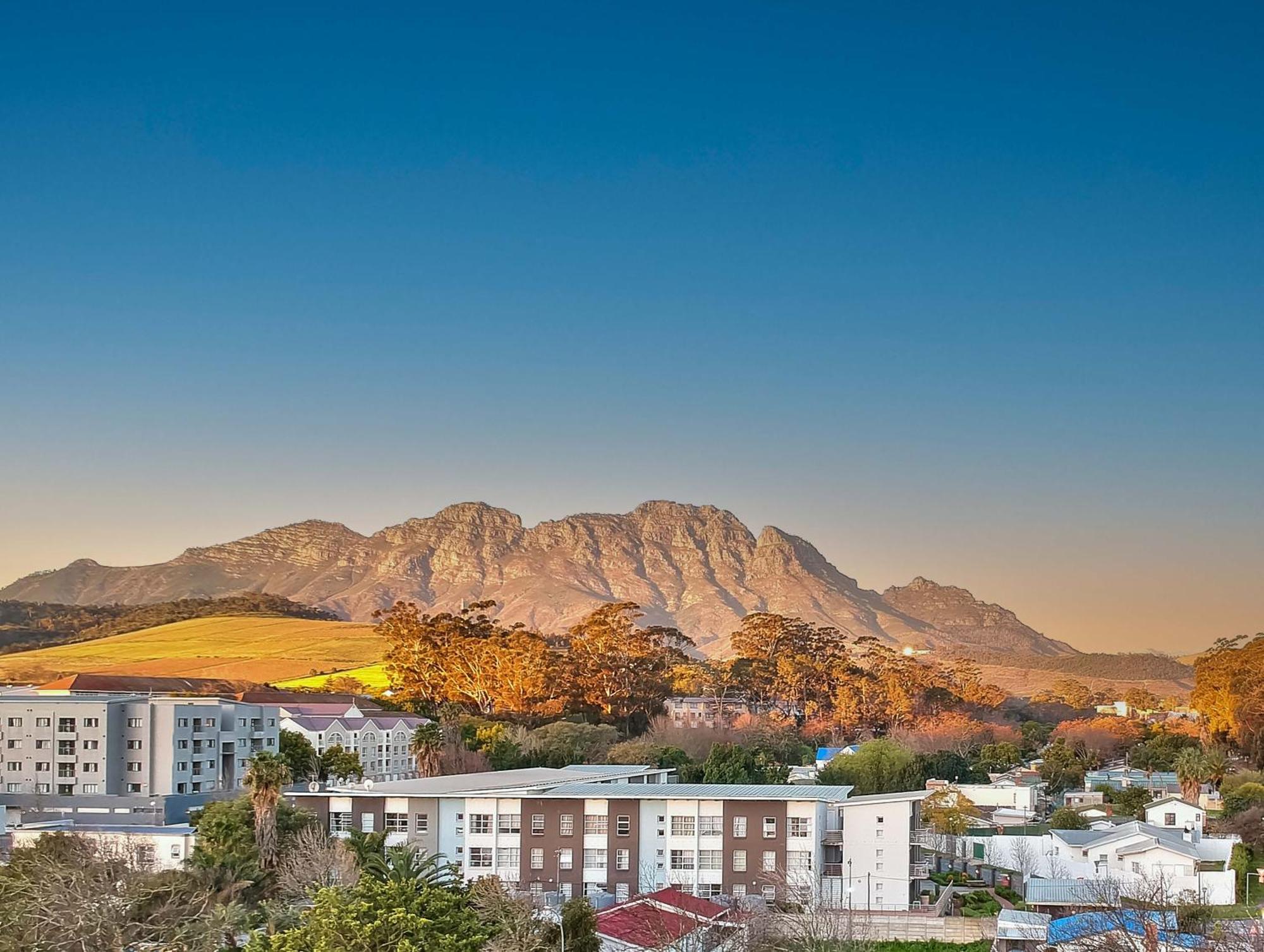 Wink Aparthotel Quiver Tree Stellenbosch Eksteriør bilde